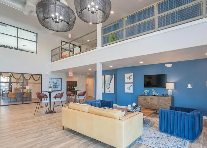 Posh 2bd - Gym, Pool, Parking, W-d - Sleeps 8 * Tempe